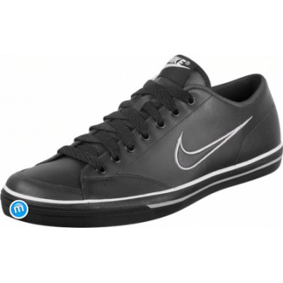 Fekete sportcipő Fekete sportcipő